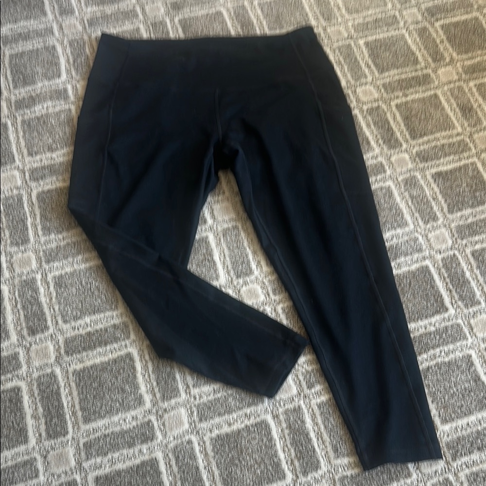 Z by Zella cropped Black Leggings (L)